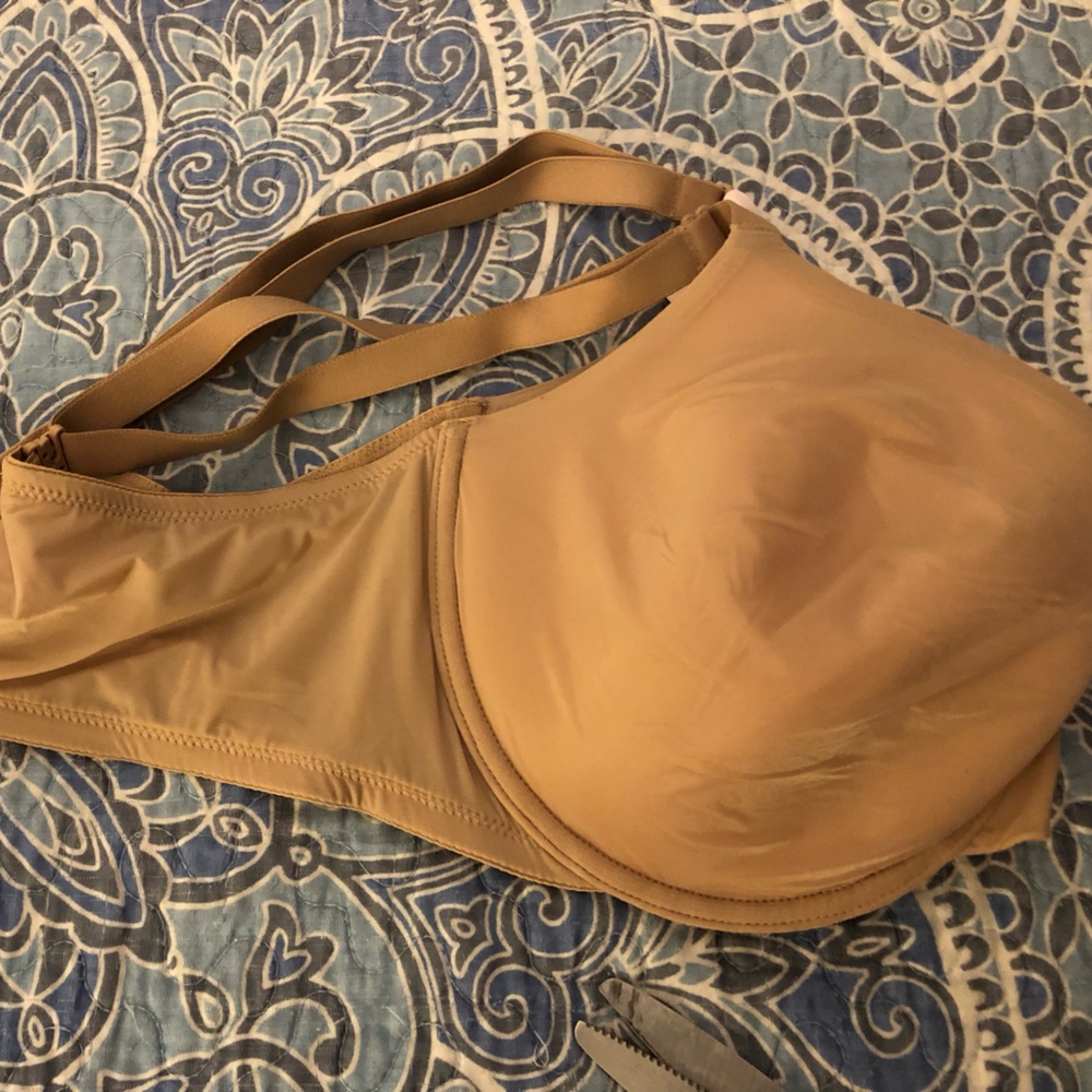 Victoria Secret Bra NWT 36D beige